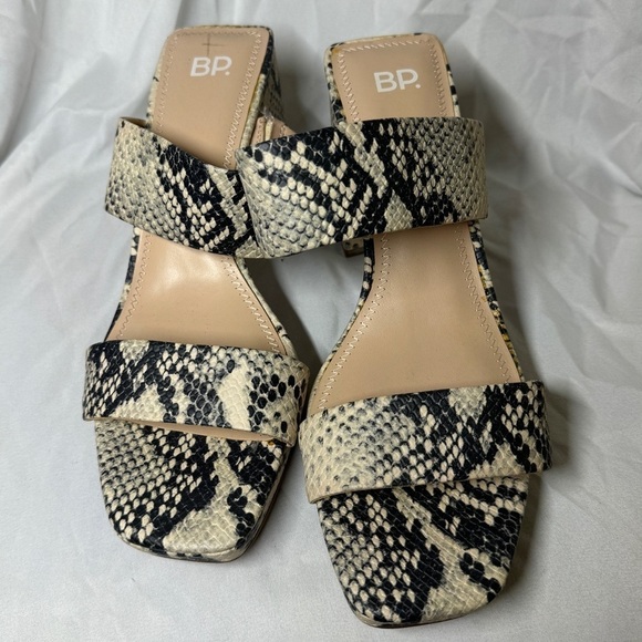 Nordstrom B.P. Karly Open Toe Strappy Square Toe Chunky Heel Snake Reptile 9.5 - Picture 2 of 12